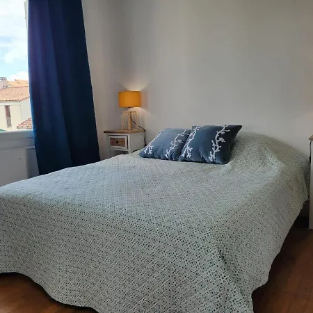Holiday home Maison Avec Piscine Chauffee, 6 Pers *
