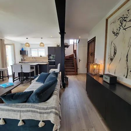 Maison Avec Piscine Chauffée, 6 Pers